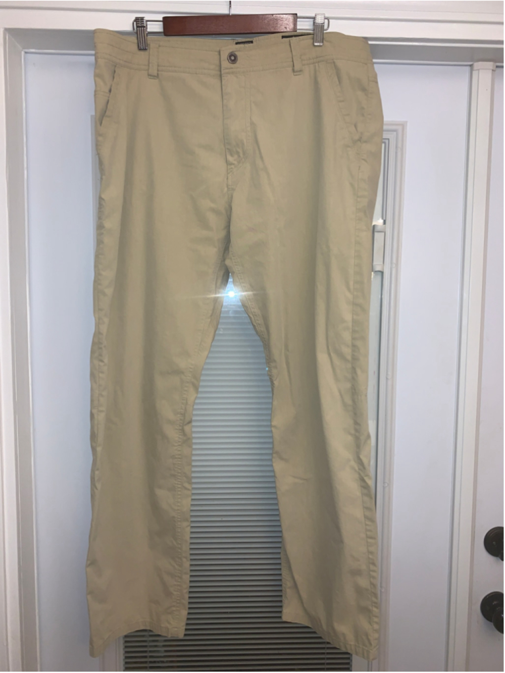 Men's KÜHL Legendary Pants Size 38x32 Beige Outdoor Trousers